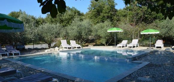 Cabane au milieu de la nature avec spa privatif, Ardèche