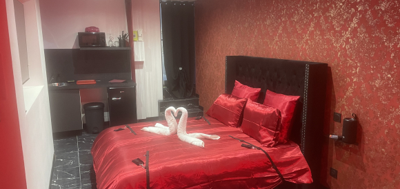Love room avec jacuzzi ambiance séduction, Caen