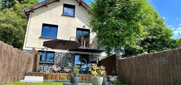 Love house avec spa, sauna et Hammam, Cantal