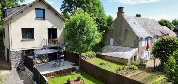 Love house avec spa, sauna et Hammam, Cantal