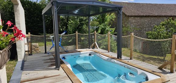 Maison avec spa privé de nage, sauna et lit hydro massant, Haute Vienne