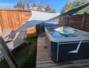 Gîtes Domaine de la chapelle avec piscine chauffée et jacuzzi privatifs, Cote d’Azur - 5