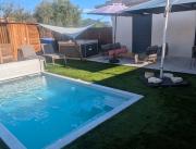 Gîtes Domaine de la chapelle avec piscine chauffée et jacuzzi privatifs, Cote d’Azur - 2