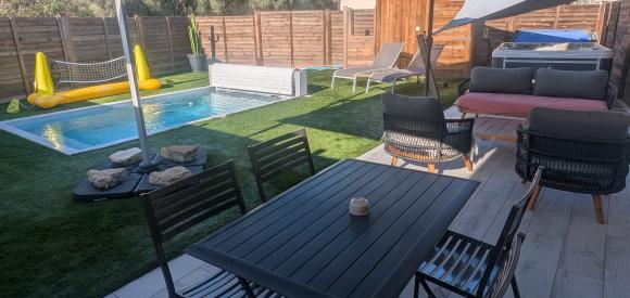 Gîtes Domaine de la chapelle avec piscine chauffée et jacuzzi privatifs, Cote d’Azur