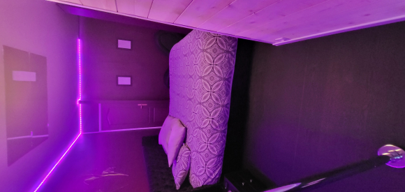 Love room Jacuzzi privé et douche sensorielle. Vieux, Calvados