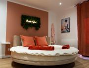 Love Room avec Jacuzzi et Sauna, Amiens - 11