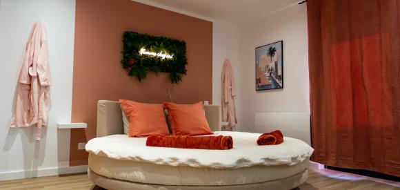 Love Room avec Jacuzzi et Sauna, Amiens