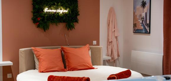 Love Room avec Jacuzzi et Sauna, Amiens