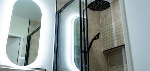 Love Room avec Jacuzzi et Sauna, Amiens