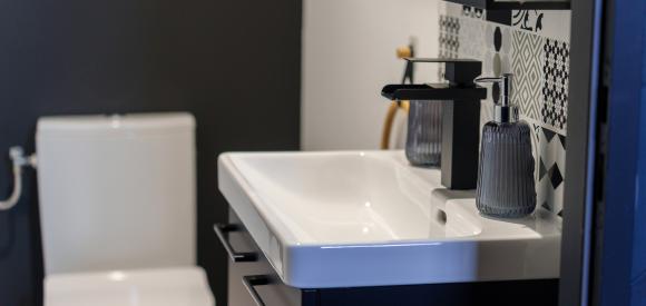 Love Room avec jacuzzi et sauna, Auxerre