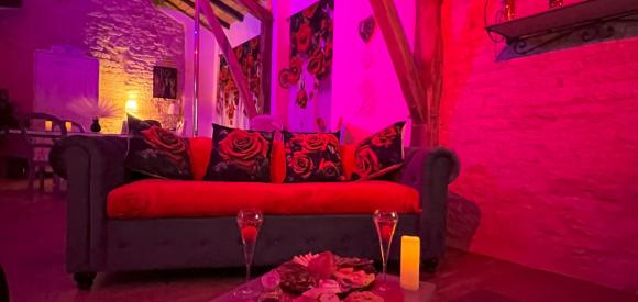 Love room avec accessoires coquins, Lavaurette, Tarn et Garonne