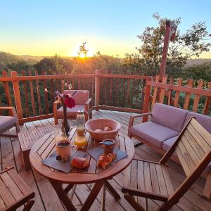 Cabane perchée avec Jacuzzi privé, à 10 min de Sarlat