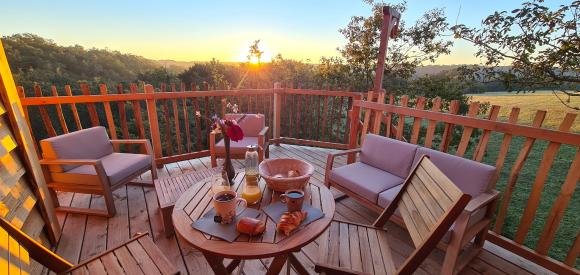Cabane perchée avec Jacuzzi privé, à 10 min de Sarlat