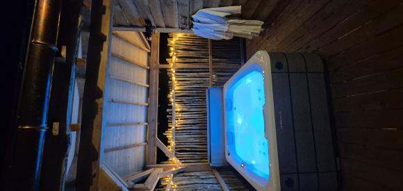 Cabane perchée avec Jacuzzi privé, à 10 min de Sarlat
