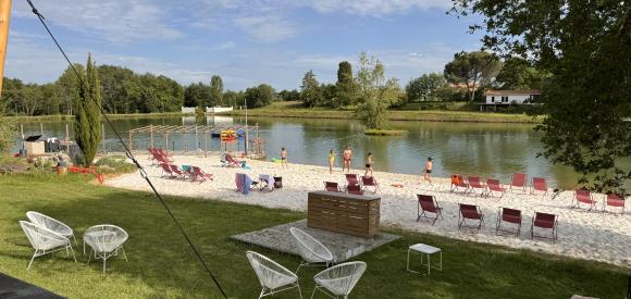 Jungle Dôme en amoureux avec baignoire spa, Midi Pyrénées