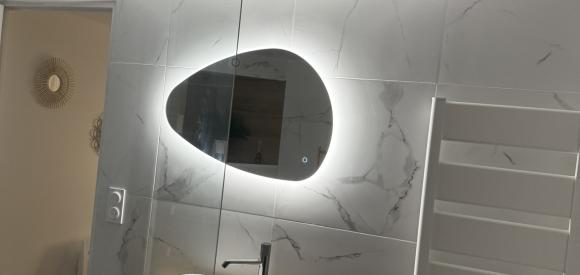 Loveroom avec jacuzzi ambiance zen