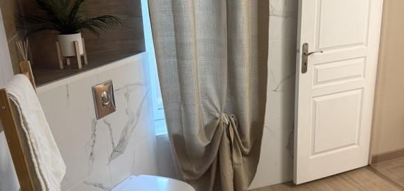 Loveroom avec jacuzzi ambiance zen