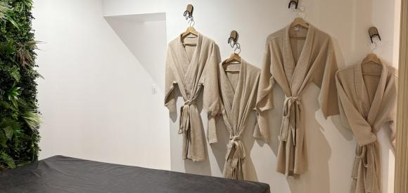 Loveroom avec jacuzzi ambiance zen