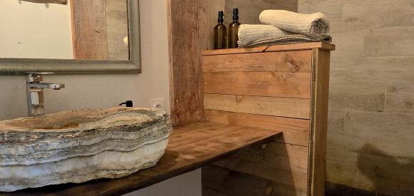 Cabanes dans les arbres avec jacuzzi privatif