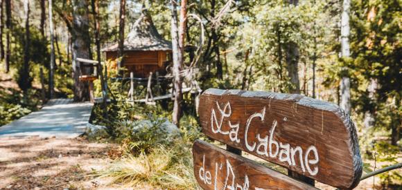 Cabanes dans les arbres avec jacuzzi privatif