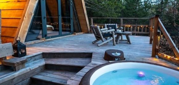 Cabane avec jacuzzi privatif