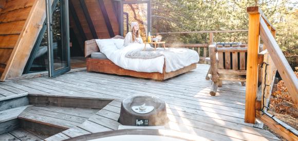 Cabane avec jacuzzi privatif