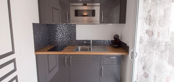 Chambre romantique avec jacuzzi privatif, proche Toulon