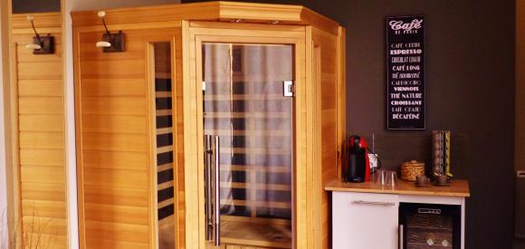 Suite Romantique avec jacuzzi et sauna privatif, proche de Lyon