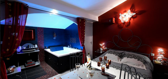 Suite romantique avec jacuzzi privé au coeur de la provence