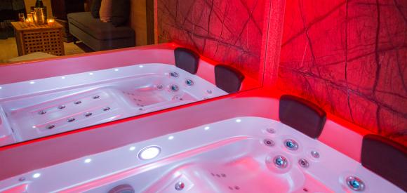 Véritable "litière d'Amour"avec jacuzzi privé, tout proche d'Avignon, Arles et Nîmes