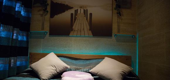 Love Room avec jacuzzi privé, tout proche d'Avignon, Arles et Nîmes