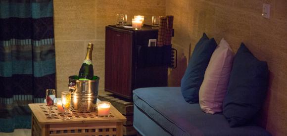 Love Room avec jacuzzi privé, tout proche d'Avignon, Arles et Nîmes