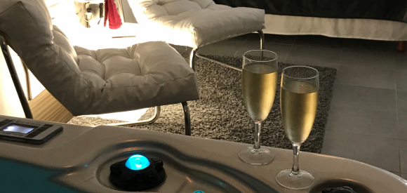Loveroom avec spa privatif proche Mont Saint Michel