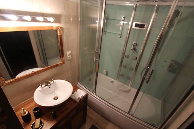 Location Chambre 50 Nuances De Grey Chambre coquine ambiance 50 nuances de grey, proche Perpignan - Introuvable