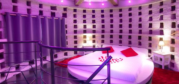 Magnifique loft avec espace sauna privatif, proche Poitiers, Futuroscope