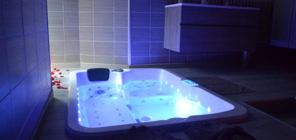 Suite avec Jacuzzi privé, proche des plages, Agde