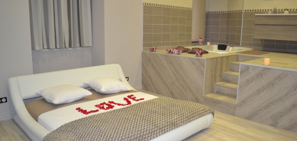 Suite avec Jacuzzi privé, proche des plages, Agde