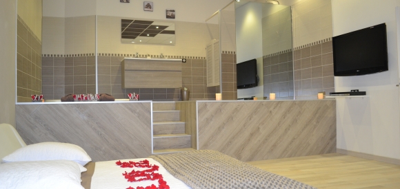 Suite avec Jacuzzi privé, proche des plages, Agde