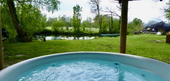 Bulle et SPA privé au bord de l'étang, jacuzzi, vélos electriques, Baie de Somme