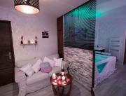 Love room de luxe avec jacuzzi et hammam privatifs proche Toulon - 11