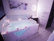 Love room de luxe avec jacuzzi et hammam privatifs proche Toulon - 5
