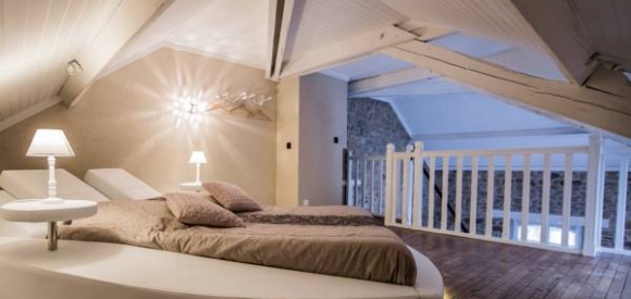 Gîte avec Spa privatif et piscine, proche de Rennes, classé 4 étoiles