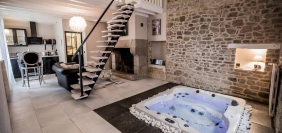 Gîte avec Spa privatif et piscine, proche de Rennes, classé 4 étoiles