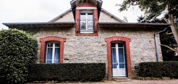 Gîte avec Spa privatif et piscine, proche de Rennes, classé 4 étoiles