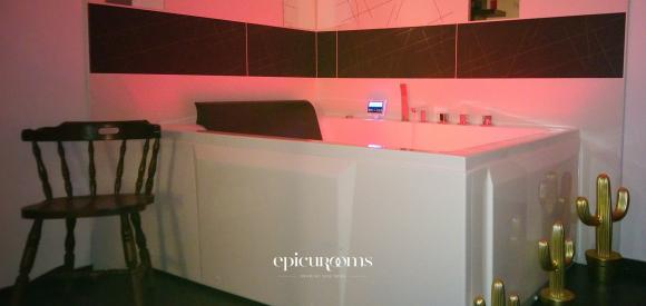 SUITE COQUINE LAS VEGAS - Balnéo XXL privative - Lit Rond - Pole dance - Machine à sous - Entre Montpellier et Nimes
