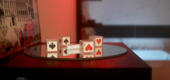 SUITE COQUINE LAS VEGAS - Balnéo XXL privative - Lit Rond - Pole dance - Machine à sous - Entre Montpellier et Nimes