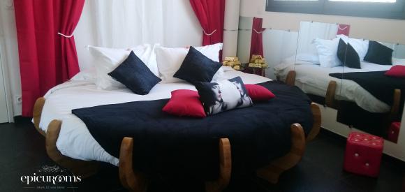 SUITE COQUINE LAS VEGAS - Balnéo XXL privative - Lit Rond - Pole dance - Machine à sous - Entre Montpellier et Nimes