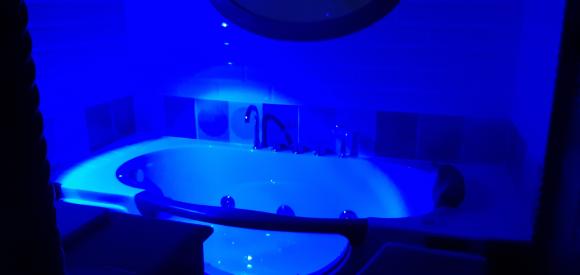 Roulotte avec baignoire SPA, Pyrénées
