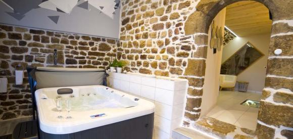 Suite romantique et insolite avec spa en Aveyron