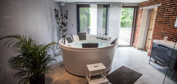 Gîte romantique pour deux avec sauna et jacuzzi privatif, Le Bosc Renoult